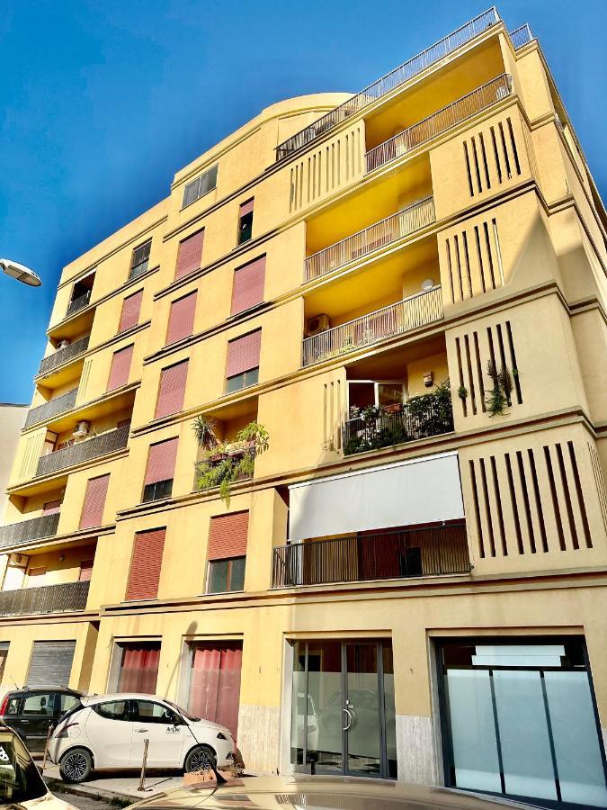 Attico Milanti - Parcheggio Privato Appartement Trapani Buitenkant foto